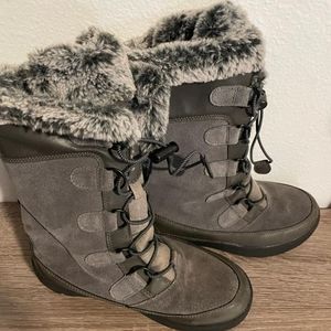girls snow boots size 2